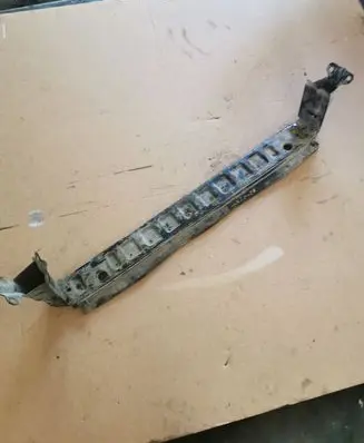 Volvo V70 Bottom radiator support slam panel 31265124