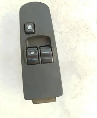 Mitsubishi Colt Electric window control switch MR587959