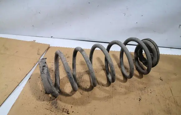 Mitsubishi Colt Rear coil spring