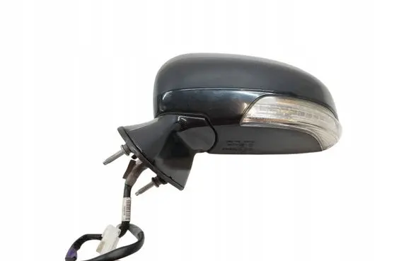 Toyota Avensis T270 Front door electric wing mirror 