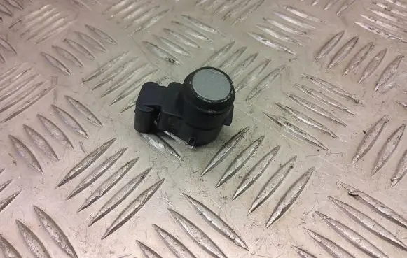 BMW 1 E82 E88 Parking PDC sensor 6988965