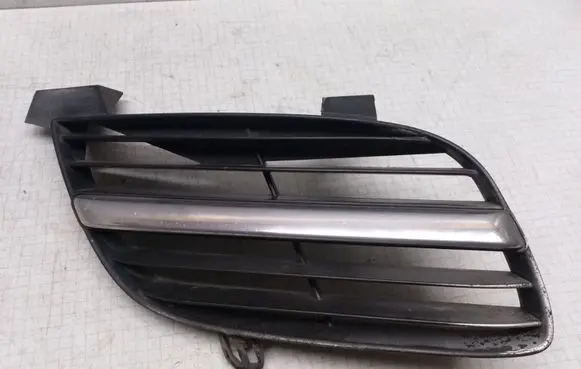 Nissan Almera N16 Front bumper lower grill 62322BM400