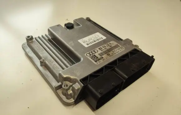 Audi A4 S4 B7 8E 8H Engine control unit/module 8E0910115N 1039S14176 0261S02211