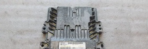 Ford Focus Engine control unit/module BV6112A650NF S180133007F