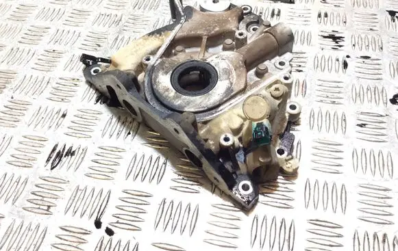 Land Rover Discovery 4 - LR4 Oil pump FW936600AC