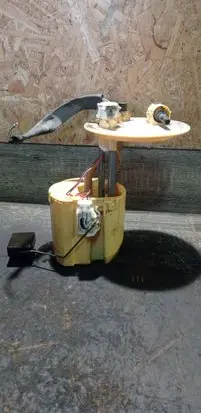 Toyota Avensis T270 In-tank fuel pump 7701005020