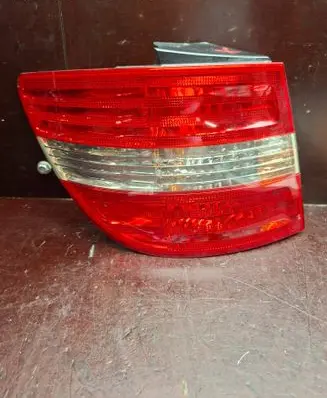Mercedes-Benz B W245 Rear/tail lights A1698202564