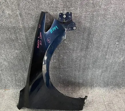Mazda 3 Fender