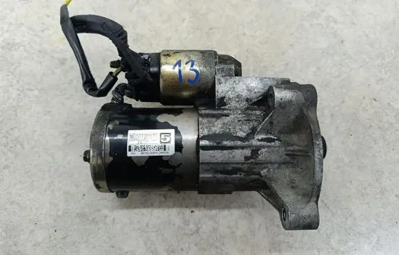 Peugeot 807 Starter motor M000T20871