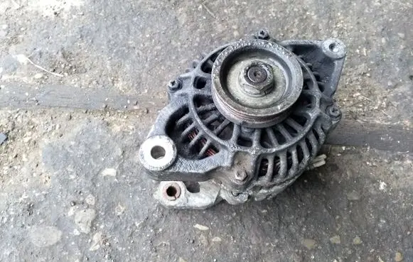 Nissan Almera Generator/alternator