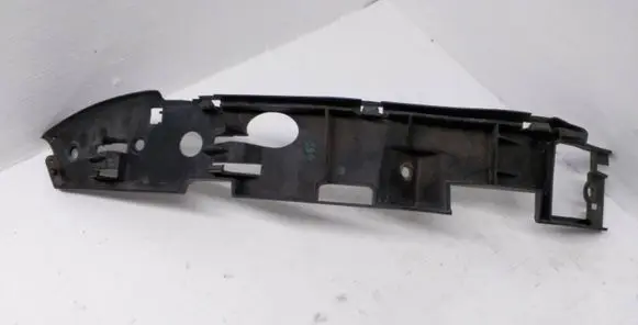 Volkswagen Touareg I Front bumper mounting bracket 7L6807184