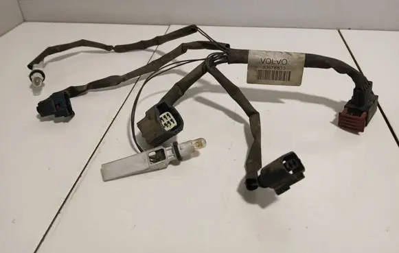 Volvo XC90 Headlight/headlamp wiring loom/harness 30678833