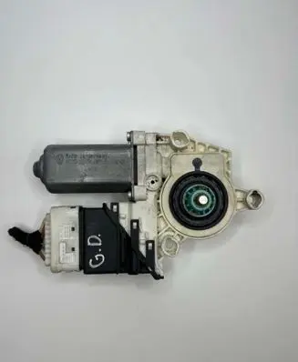 Volkswagen Golf V Rear door window regulator motor 997755102 16045420 746005902
