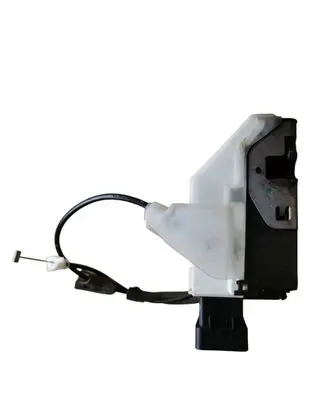 Peugeot 3008 I Front door lock A04099