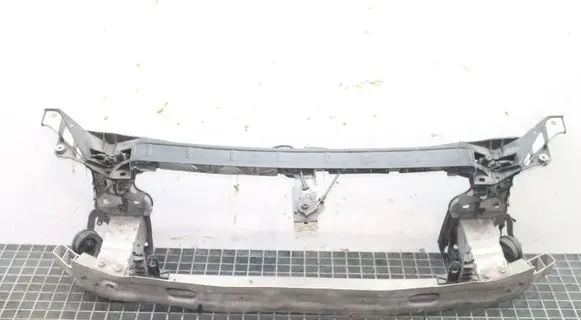 Audi A4 S4 B9 8W Radiator support slam panel