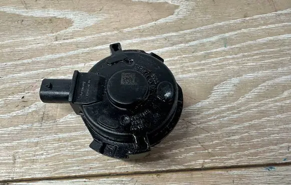 BMW 7 G11 G12 Camshaft vanos timing valve 7614288