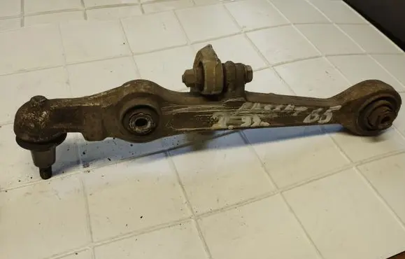 Volkswagen PASSAT B5 Front control arm