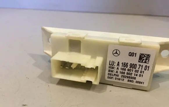 Mercedes-Benz C W204 Light module LCM A1669007101 A1669010201 A166902140128298906
