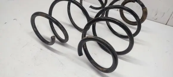 Renault Clio IV Front coil spring