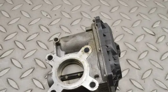 Renault Megane III Throttle valve 161206038R H8201171233