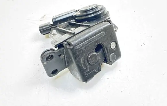 Toyota Auris 150 Tailgate/trunk/boot lock/catch/latch