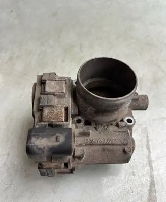 Volkswagen Golf V Throttle valve 03C133062A