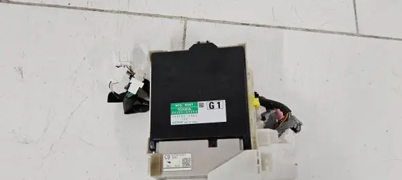 Toyota Prius (XW30) Other control units/modules 8922147290 2380003082