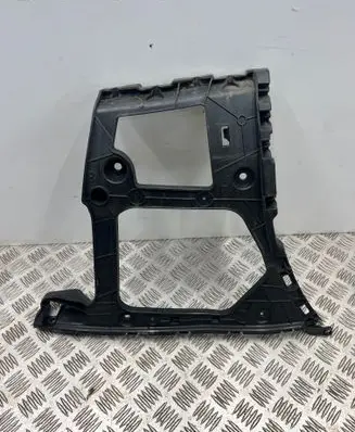 Audi Q7 4M Rear bumper mounting bracket 4M0807453A
