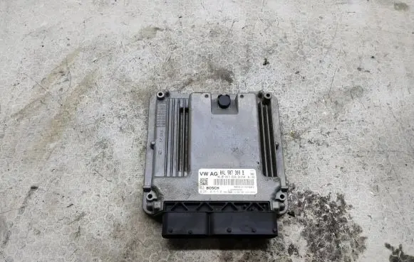 Skoda Octavia Mk3 (5E) Engine control unit/module 04L907309B 0281018510