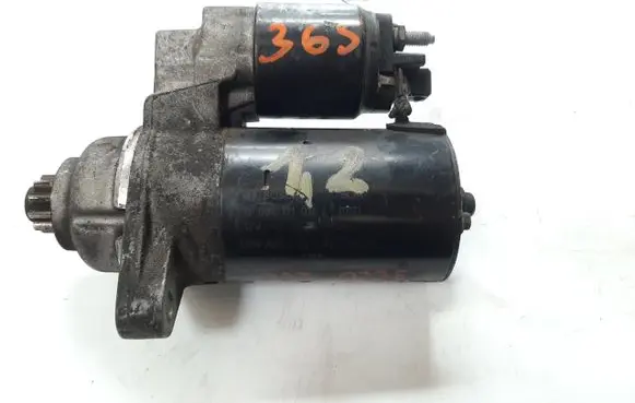 Volkswagen Golf IV Starter motor 02T911023E