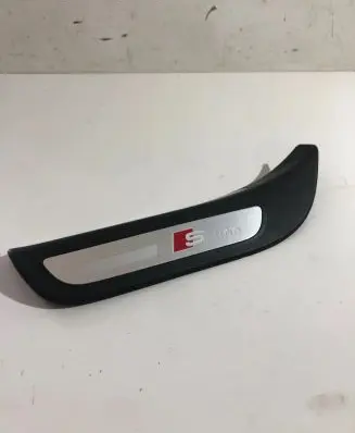 Audi Q5 SQ5 Side skirt rear trim 8R0853375C