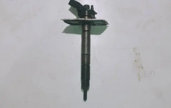 Audi A6 S6 C6 4F Fuel injector 059130277Q 0405133152 044515004