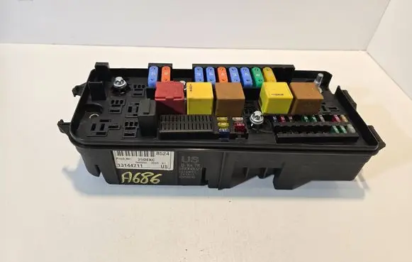 Opel Signum Fuse module 13144711 519068027 00158619