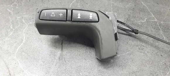 Volvo XC70 Fog light switch 8691650