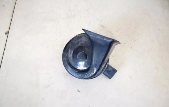 Skoda Octavia Mk2 (1Z) Horn signal e9011157