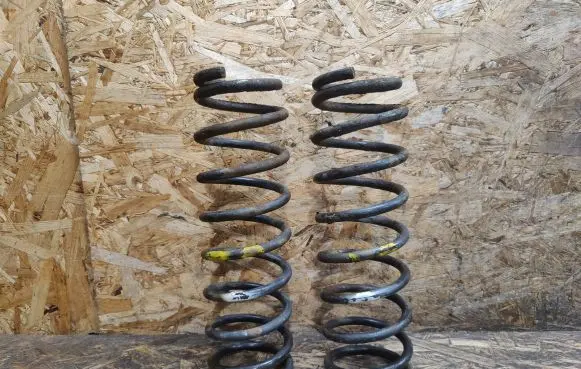 Nissan 240ZX, 280ZX, 300ZX Rear coil spring