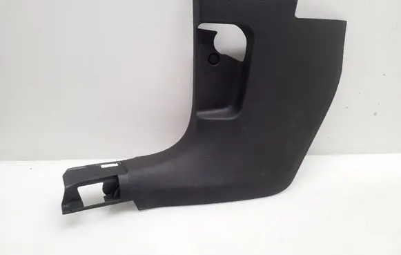 Foot area side trim