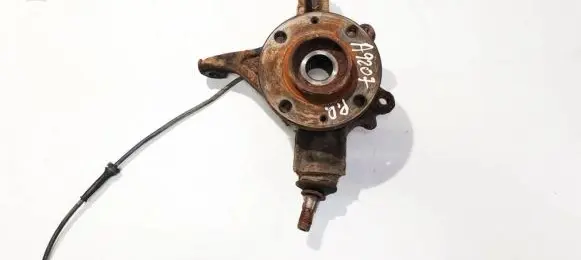 Front wheel hub