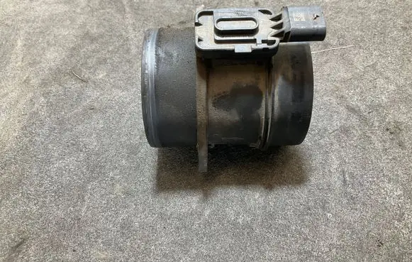 Mercedes-Benz Sprinter W906 Mass air flow meter A6450900048