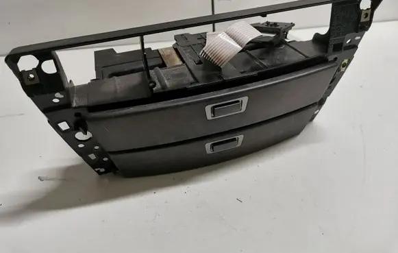 BMW 7 E65 E66 Dashboard storage box/compartment 7032886