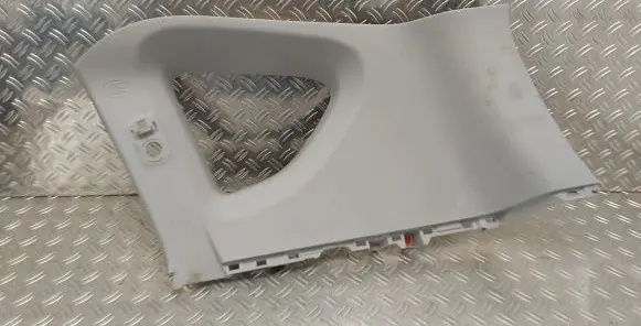 Toyota RAV 4 (XA40) Rear side glass trim 6247042131 6247042141