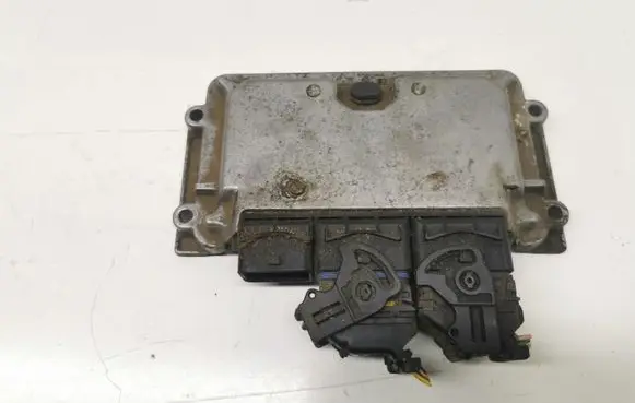 Peugeot 106 Engine control unit/module 0281001839 9630059880