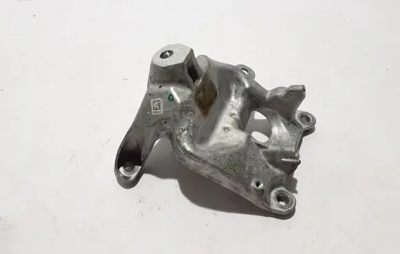 Audi A6 S6 C9 4L Engine mounting bracket 8B3199308A