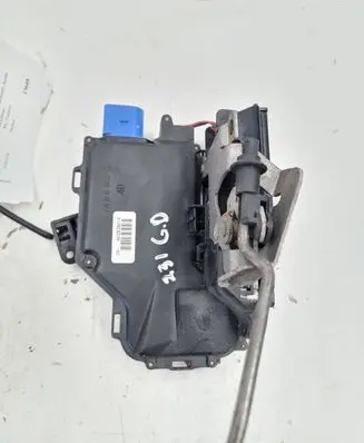 Audi A8 S8 D3 4E Rear door lock 4E0839016