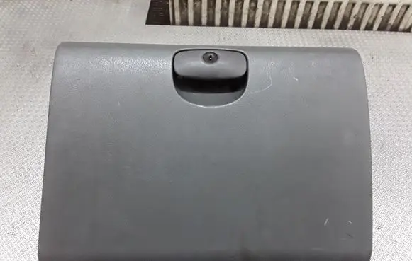 Hyundai Santa Fe Glove box lid/cover 