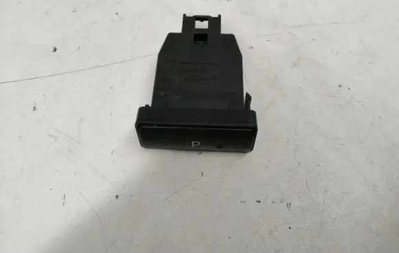 Toyota Prius (NHW20) Hand parking brake switch 15A685