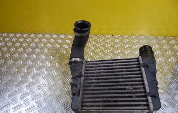 Audi A4 S4 B7 8E 8H Intercooler radiator 8E0145805AA