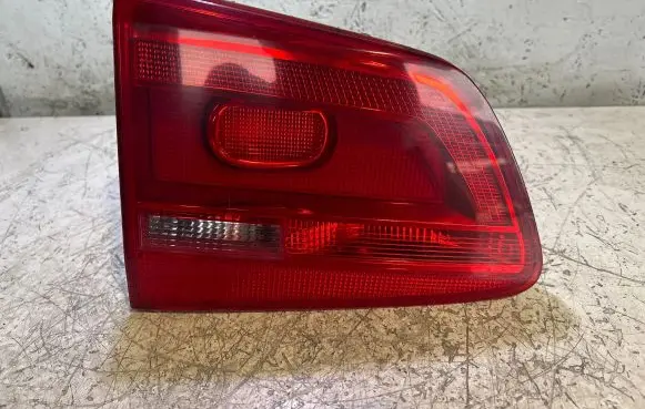 Volkswagen Touran II Tailgate rear/tail lights 176443
