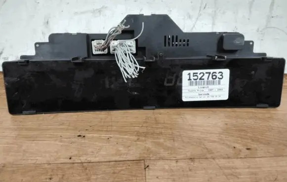 Toyota Prius (XW10) Speedometer (instrument cluster)