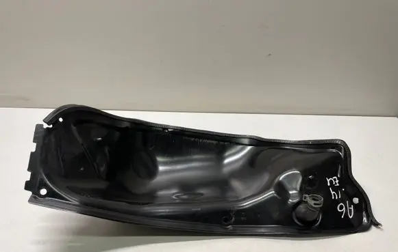 Other engine bay part